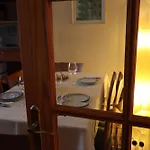 Port Apartment *