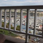 Apartment Port *