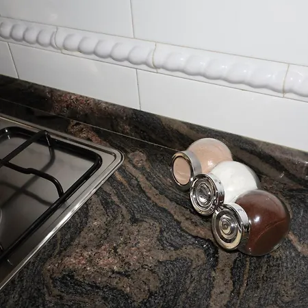 Port * كومبارو