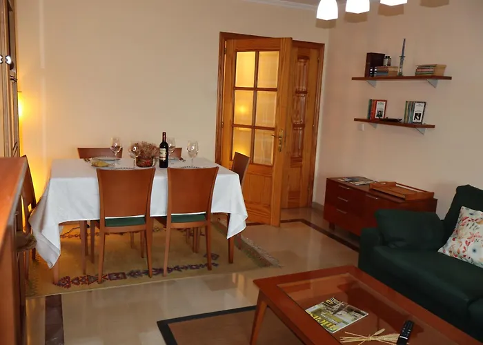 Διαμέρισμα Port *